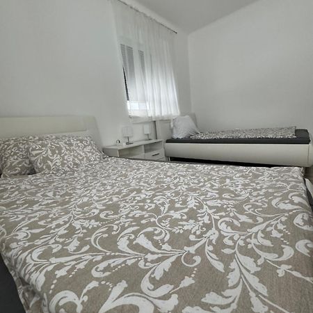 Apartment Vlora-Naturblick วิลลาค ภายนอก รูปภาพ